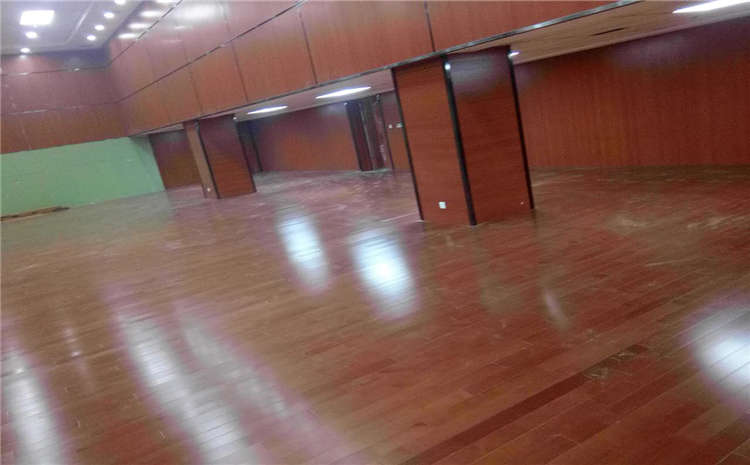 楓樺木木地板籃球場每平米價格
