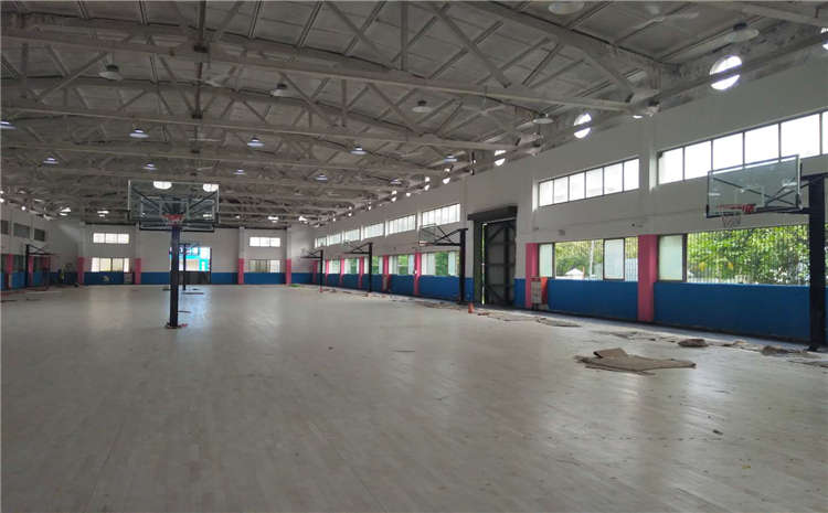 學校羽毛球館木地板怎么保養？