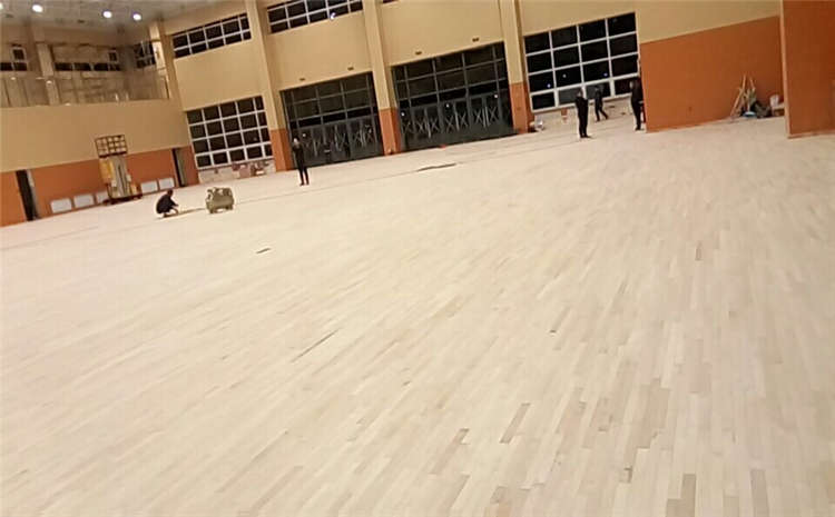 西寧柞木體育木地板多少錢一平方