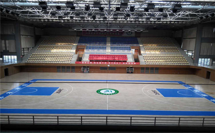 22厚實(shí)木運(yùn)動(dòng)地板生產(chǎn)廠家