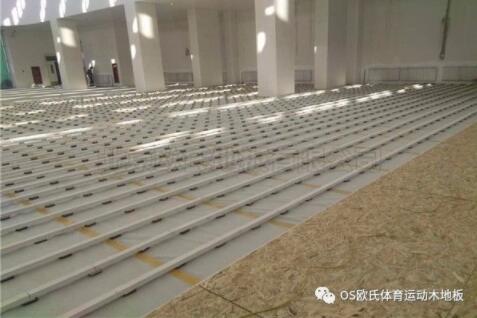 寧夏石嘴山星海中學(xué)籃球館木地板 寧夏石嘴山星海中學(xué)籃球館木地板