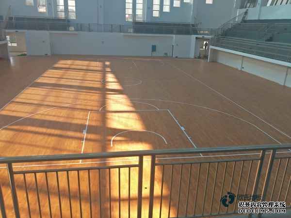 場館籃球場地板價格是多少